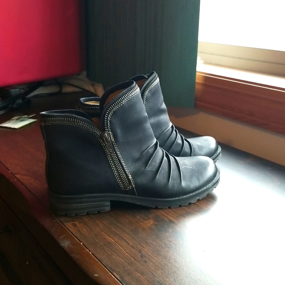 Natural soul boots 7.5